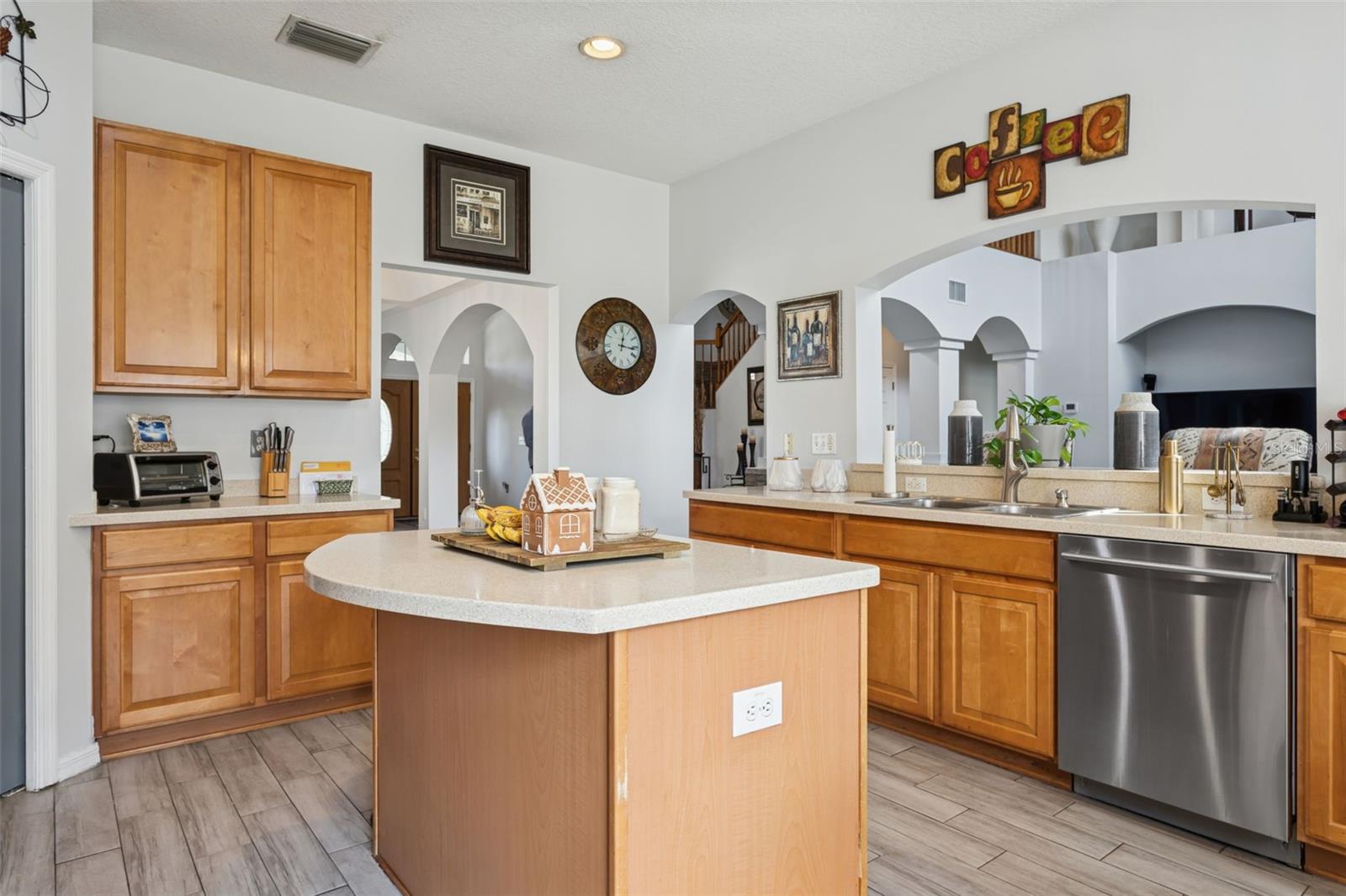 HERITAGE ISLES - Residential