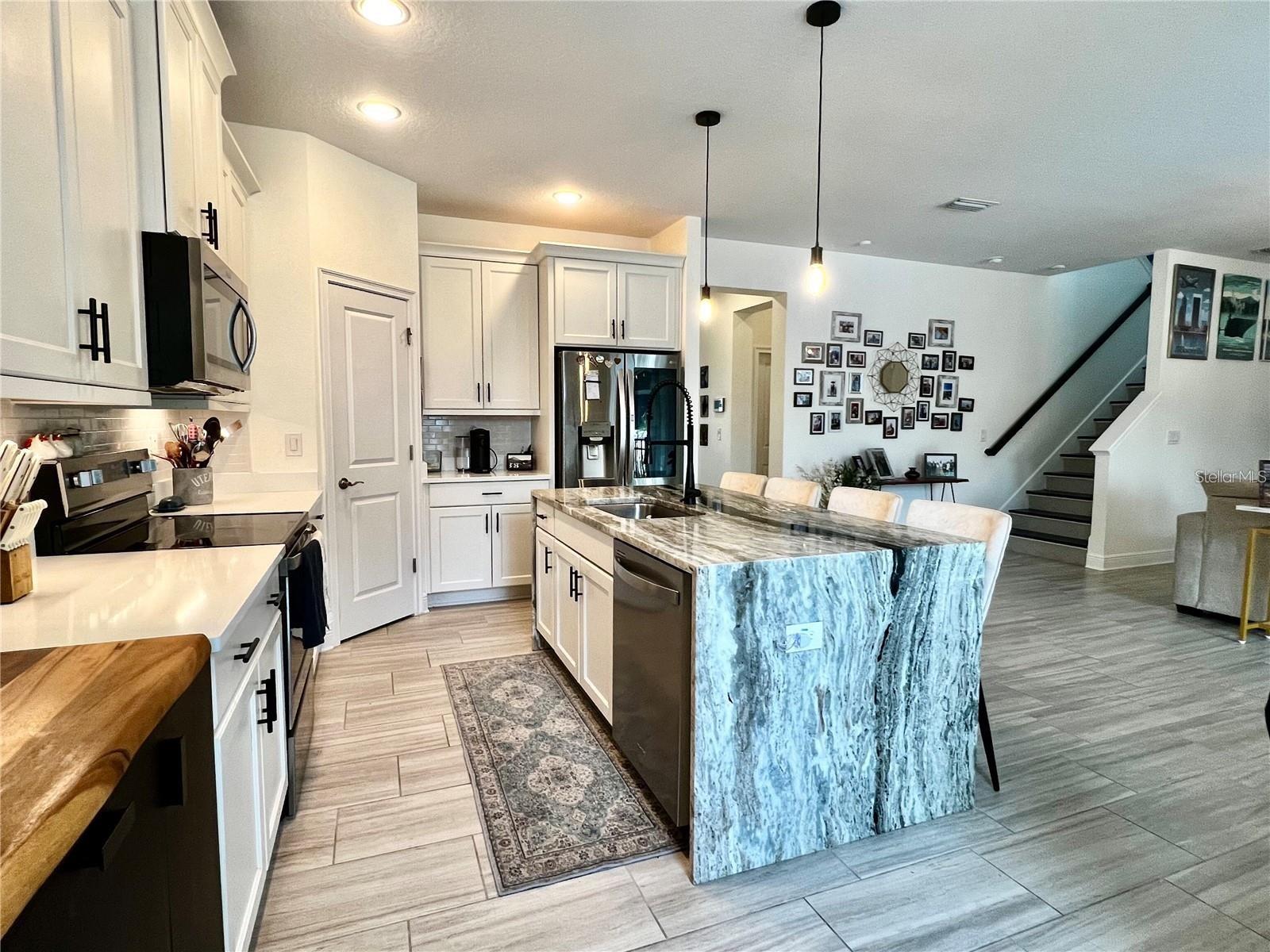 INTERBAY - Residential Lease