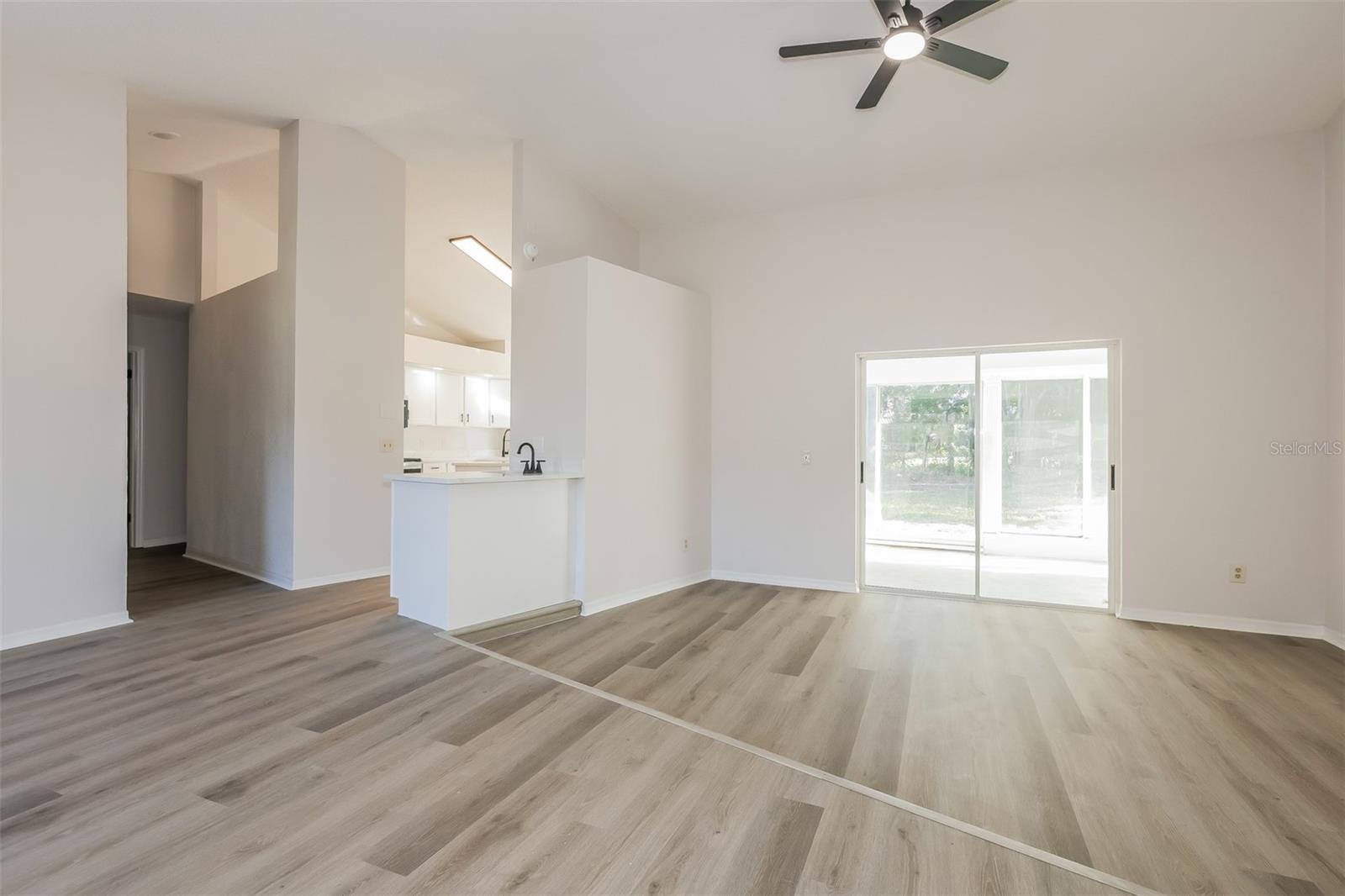 THE PADDOCKS PH II - Residential