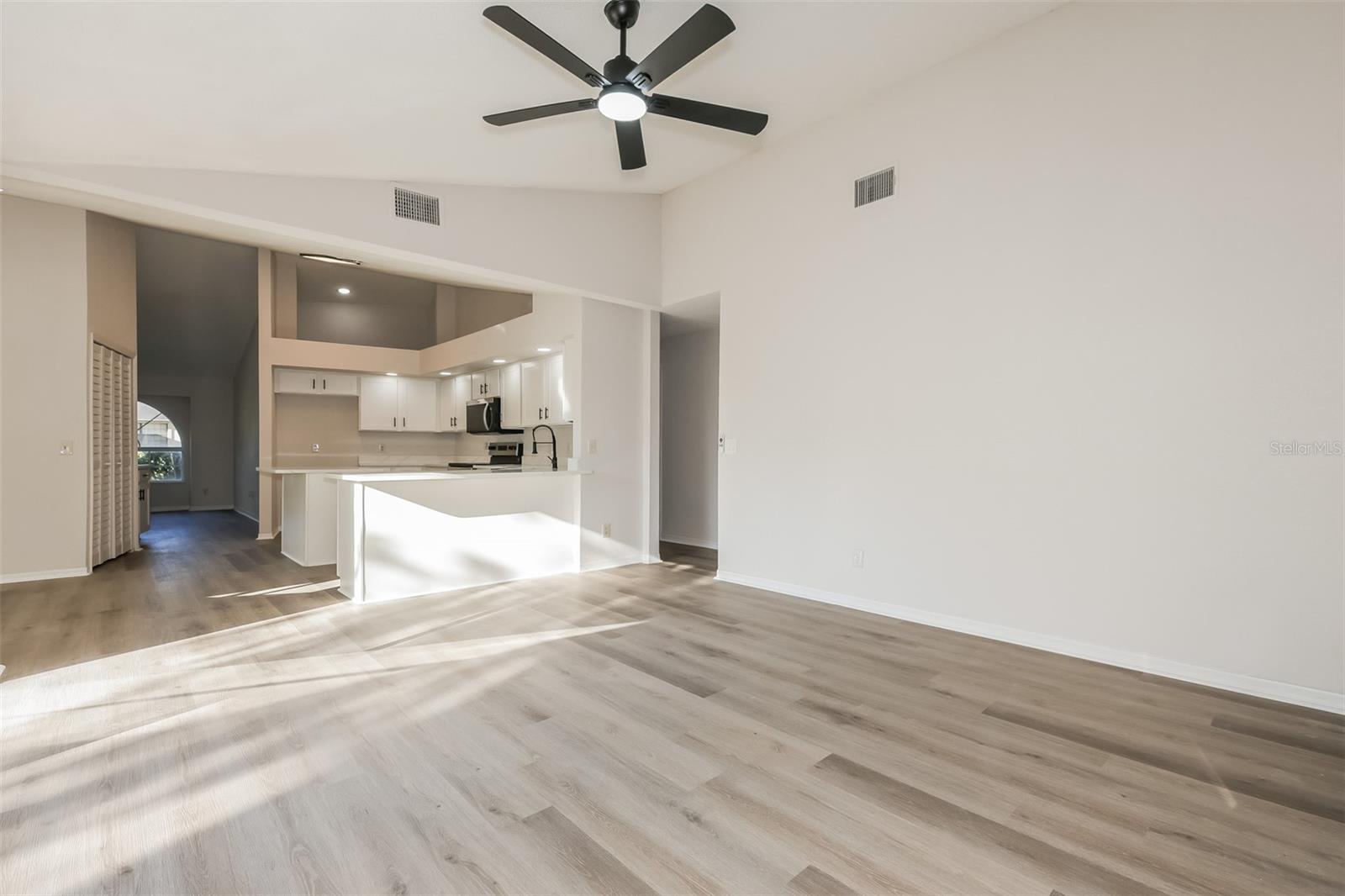 THE PADDOCKS PH II - Residential
