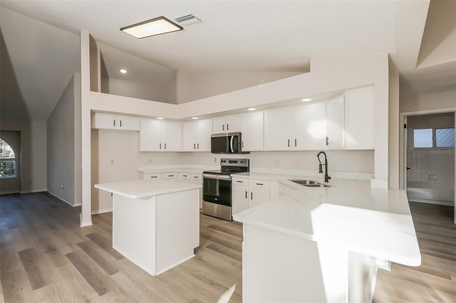 THE PADDOCKS PH II - Residential