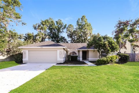 Photo of 2624 Bridle Drive, Plant City, FL 33566 (MLS # TB8504161)