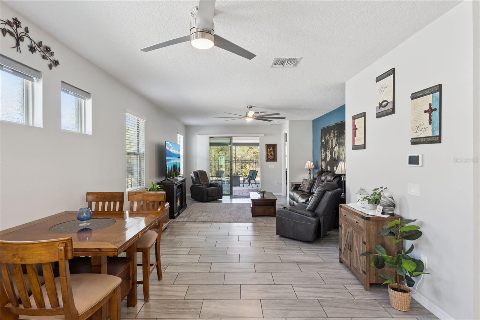 PALMS AT SERENOA - Residential