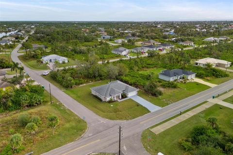 A home in PORT CHARLOTTE