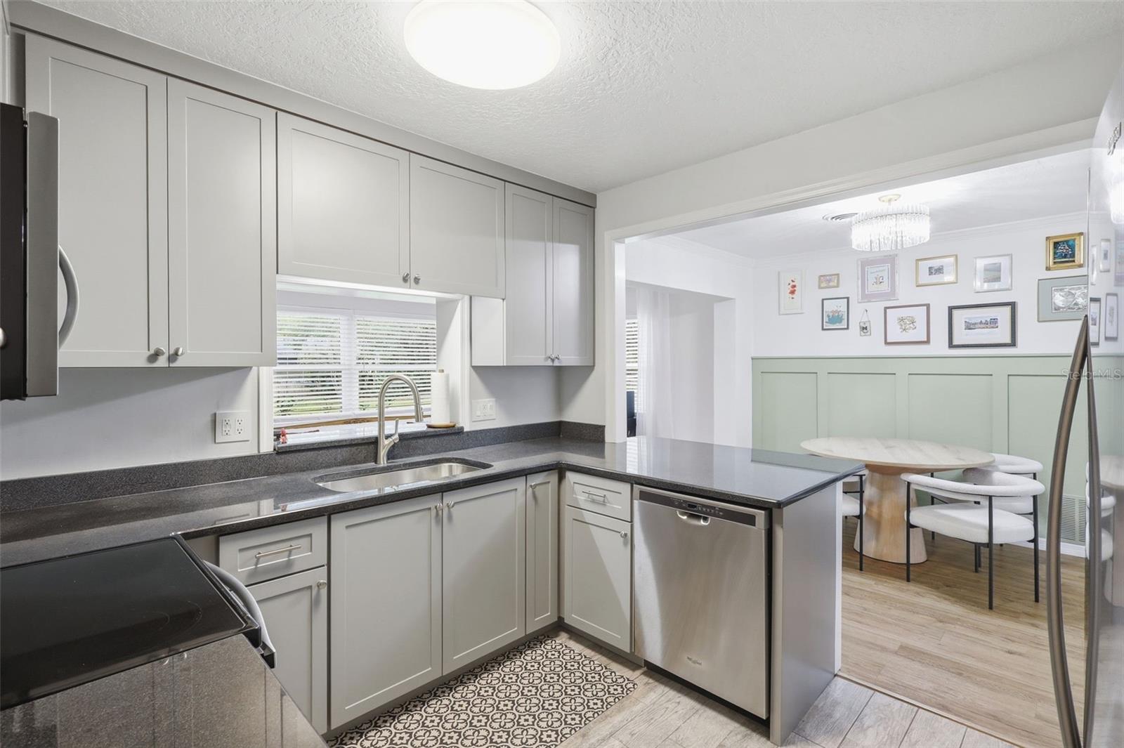 ENGLISH ESTATES UNIT 2 - Residential