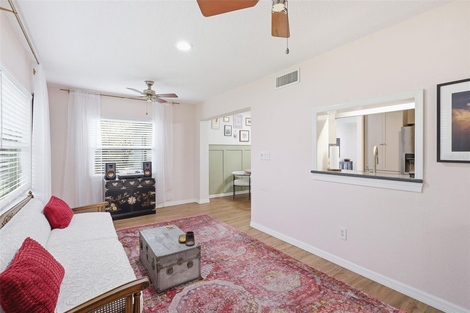 ENGLISH ESTATES UNIT 2 - Residential