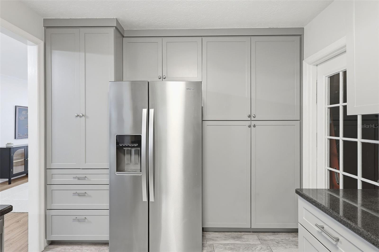 ENGLISH ESTATES UNIT 2 - Residential