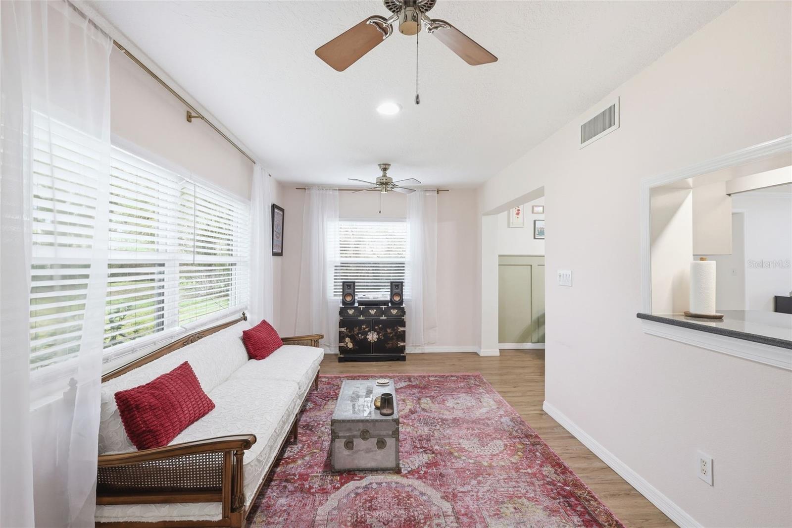 ENGLISH ESTATES UNIT 2 - Residential