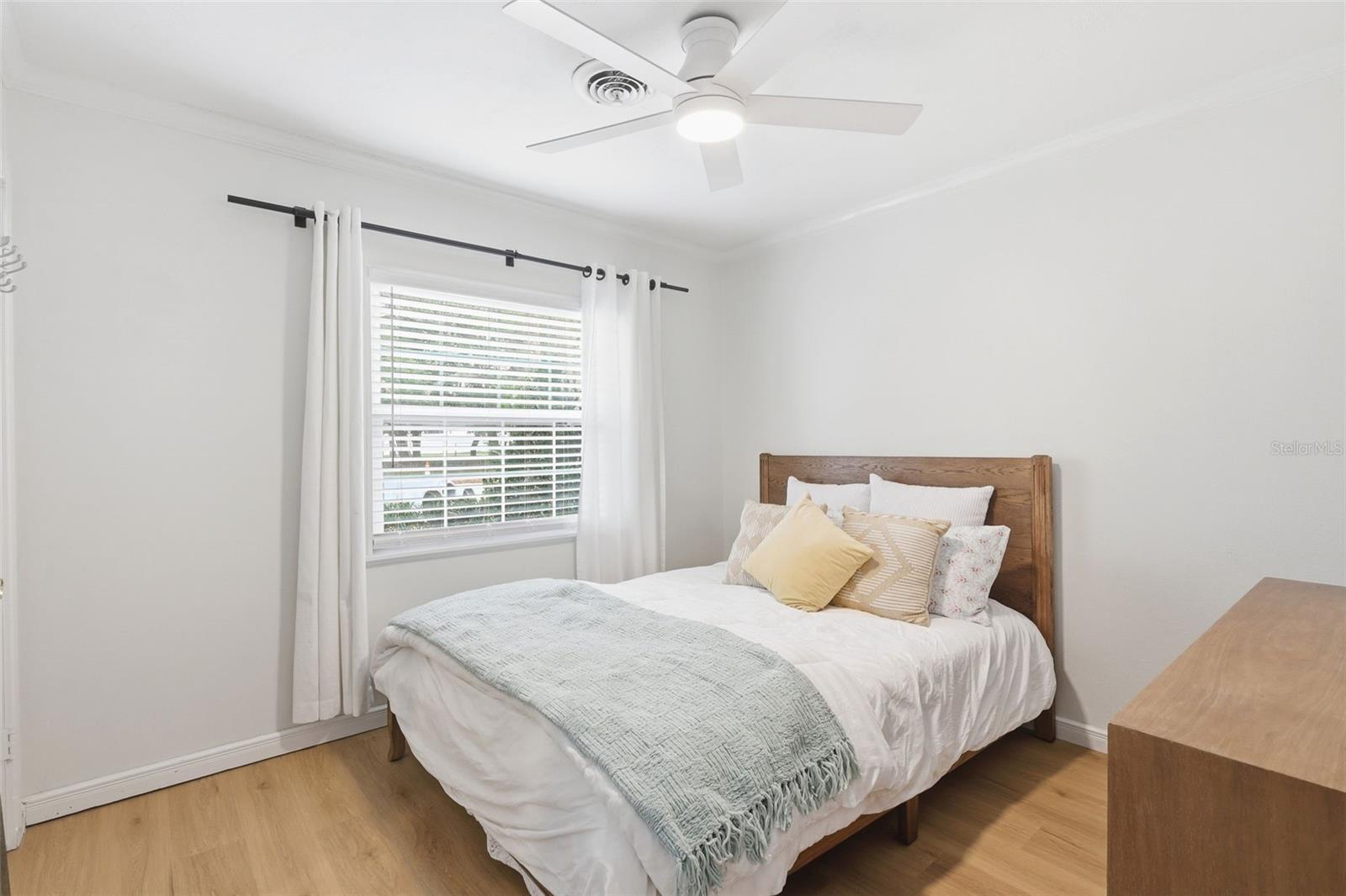 ENGLISH ESTATES UNIT 2 - Residential