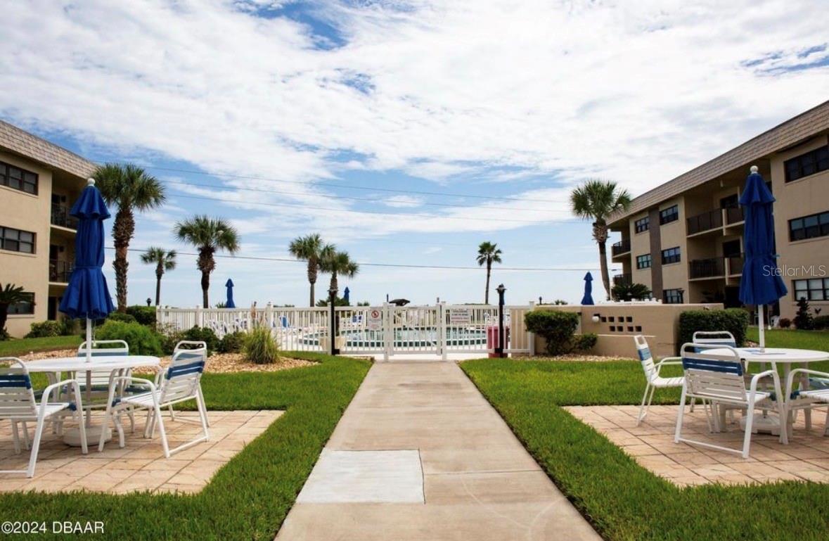 ORMOND BREAKERS - Residential