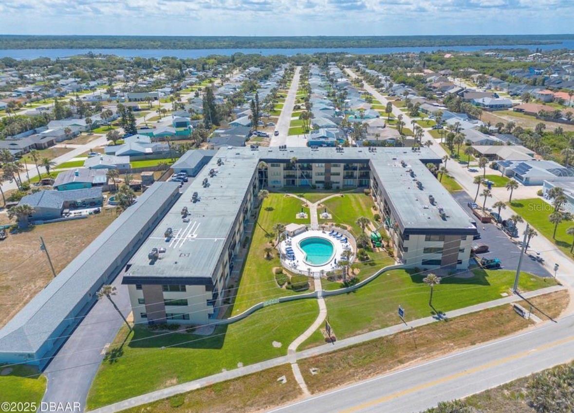 ORMOND BREAKERS - Residential