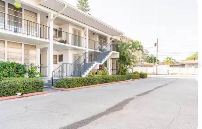 2950 WEST BAY DRIVE B6