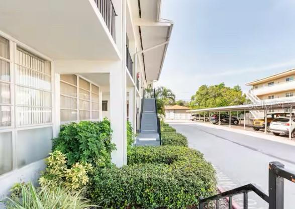 2950 WEST BAY DRIVE B6