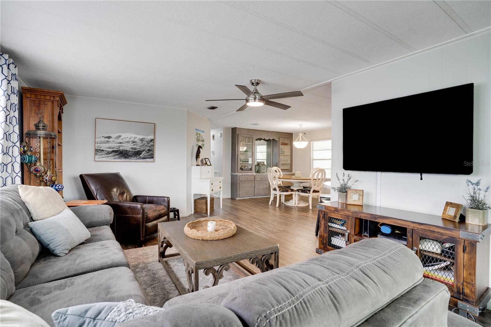 SHADOW BROOK MOBILE HOME - Residential