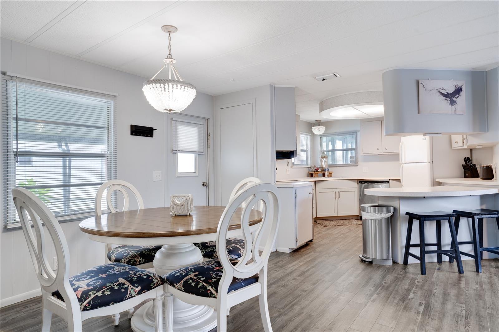 SHADOW BROOK MOBILE HOME - Residential
