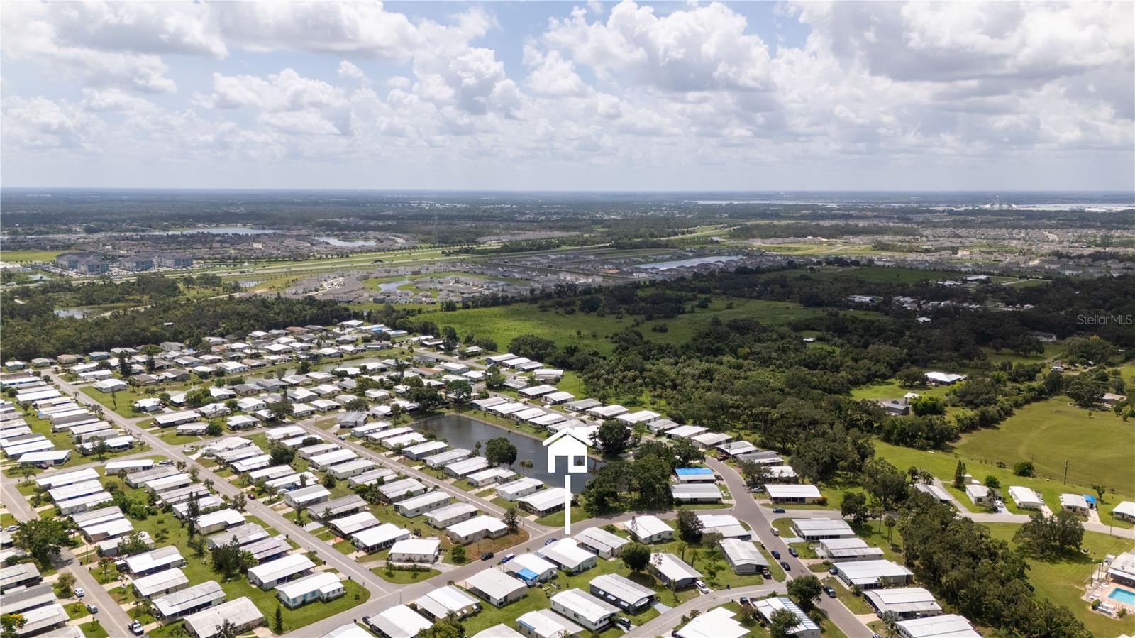 SHADOW BROOK MOBILE HOME - Residential