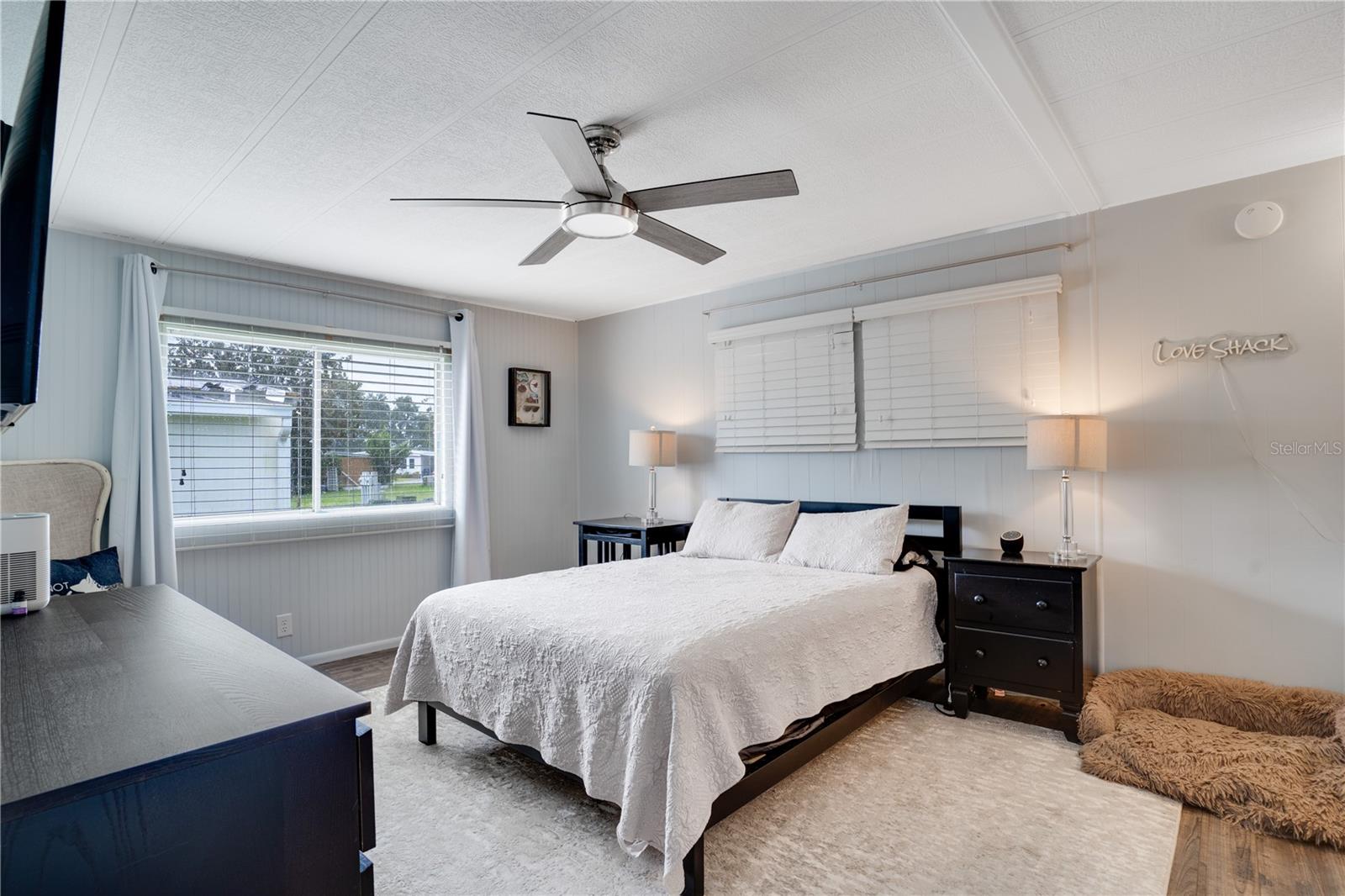SHADOW BROOK MOBILE HOME - Residential