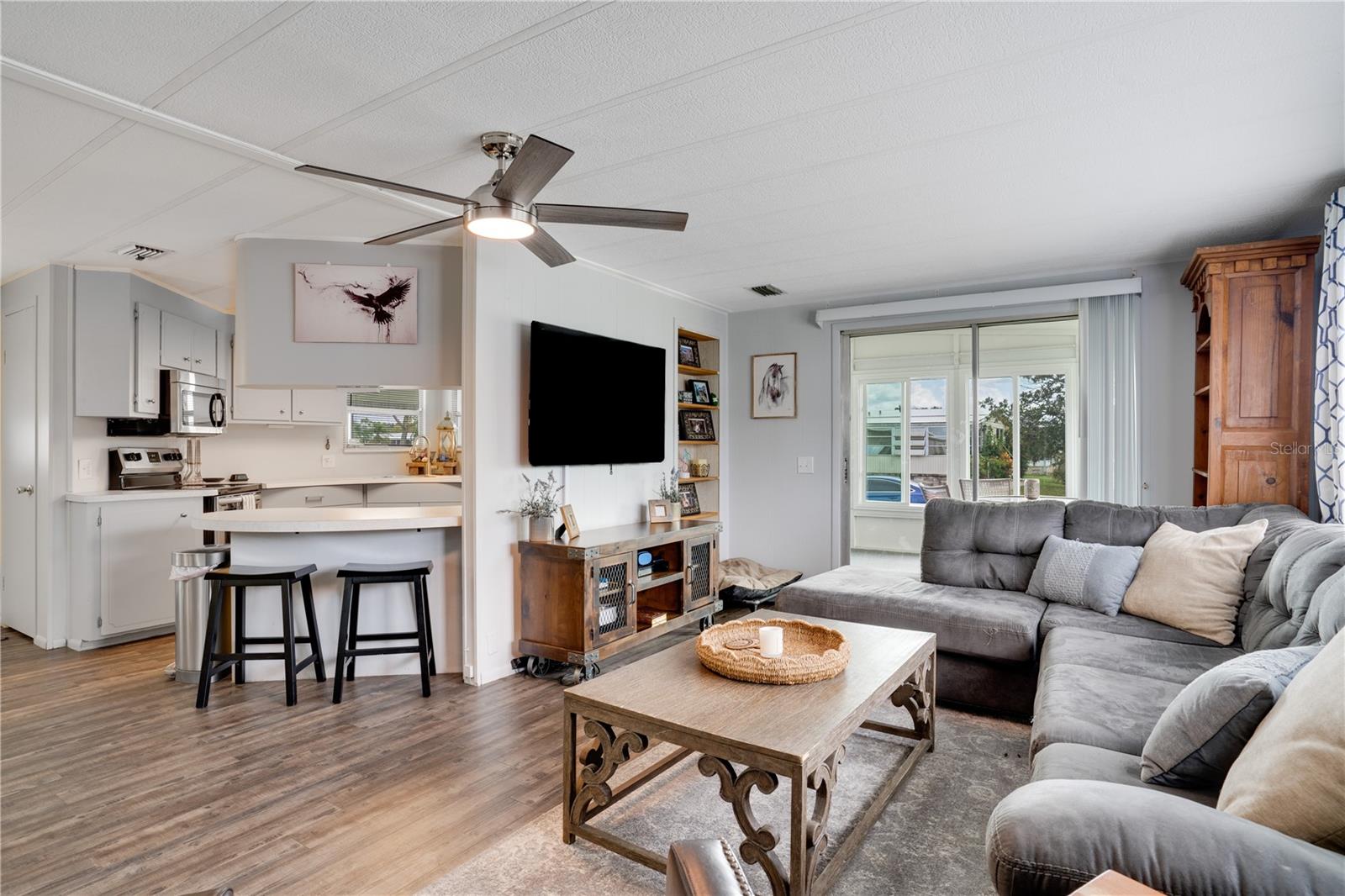 SHADOW BROOK MOBILE HOME - Residential