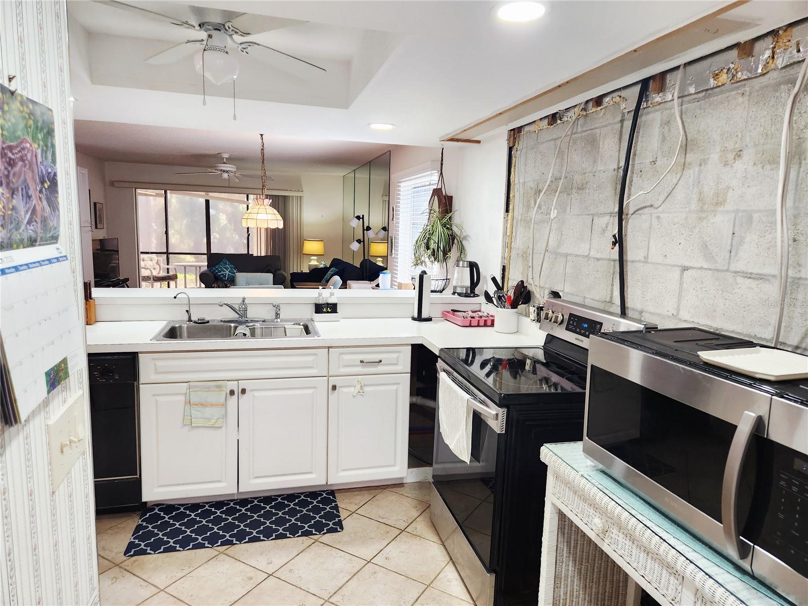 FIDDLERS GREEN CONDO 02 PH 02 - Residential