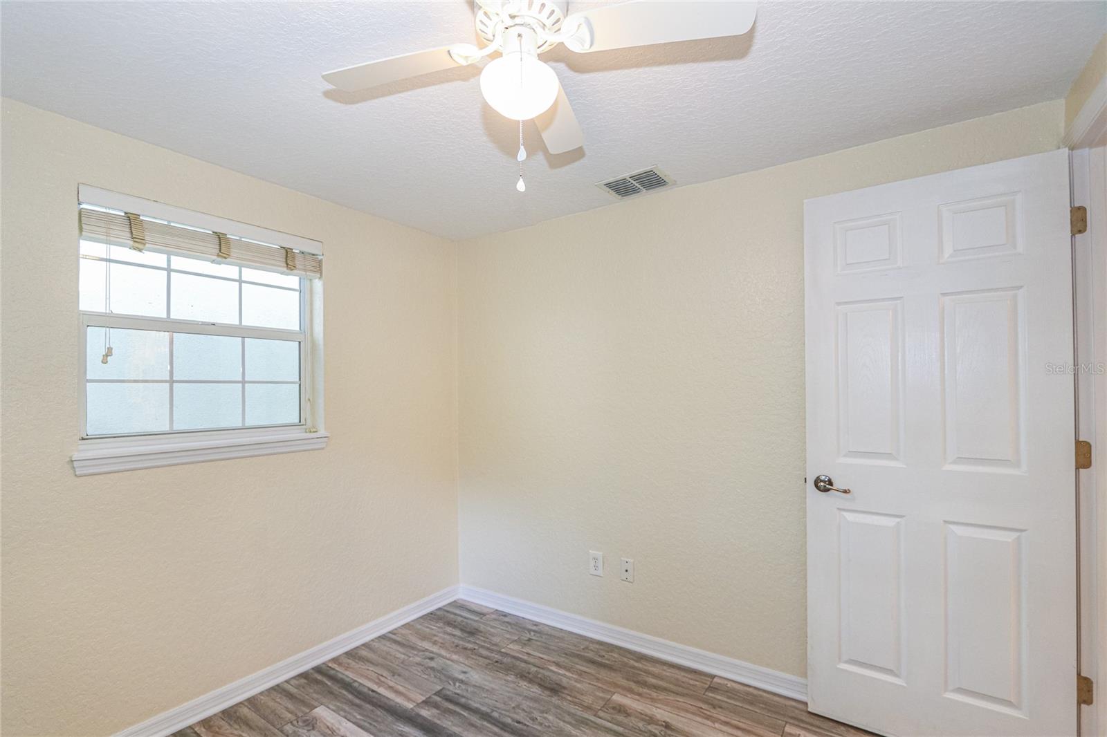 FIFTH AVE VILLAS & TWNHMS - Residential Lease