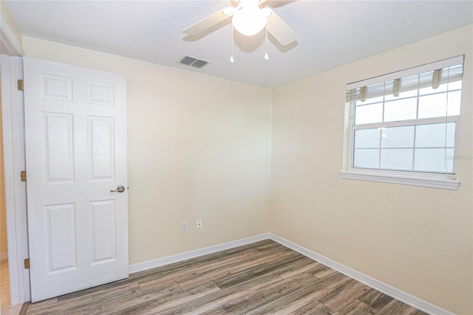 FIFTH AVE VILLAS & TWNHMS - Residential Lease