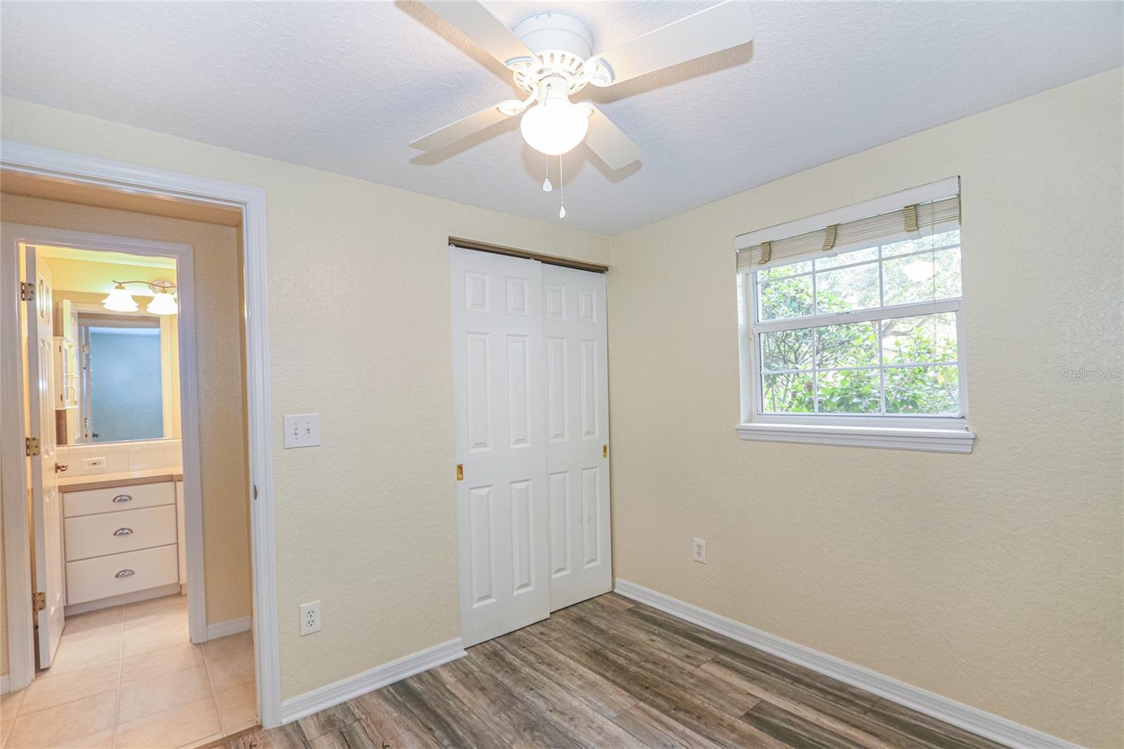 FIFTH AVE VILLAS & TWNHMS - Residential Lease