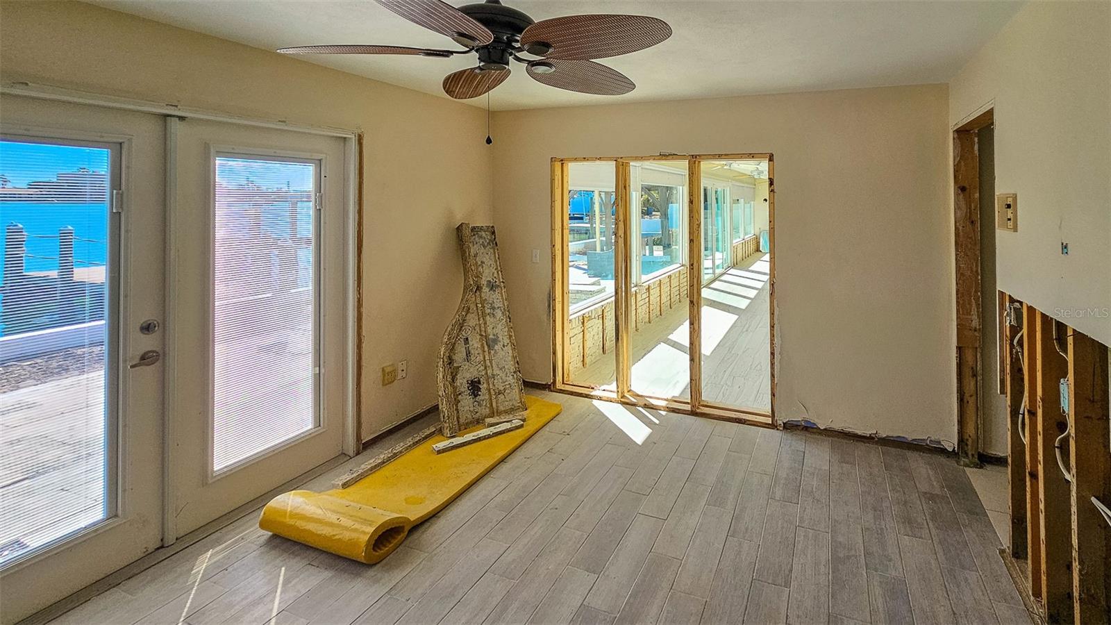 BAHIA SHORES 3RD ADD - Residential