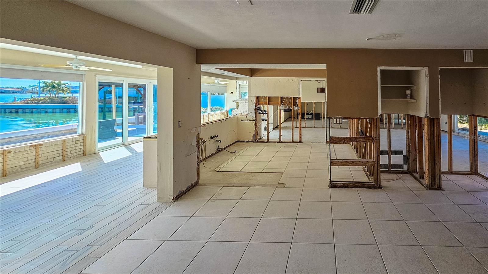 BAHIA SHORES 3RD ADD - Residential