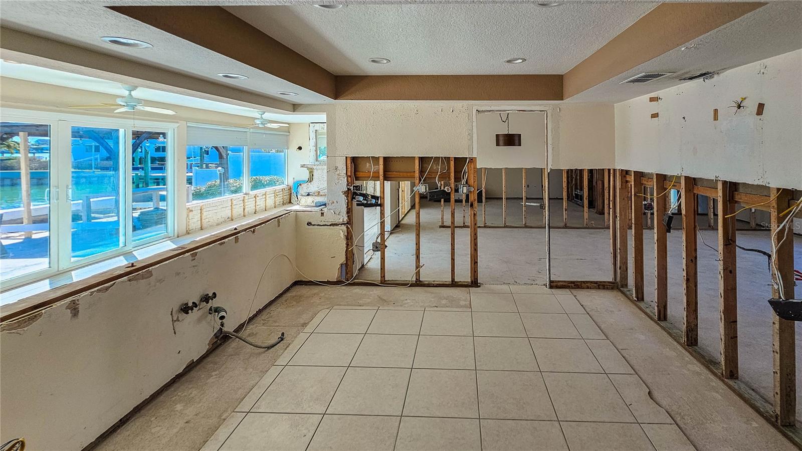 BAHIA SHORES 3RD ADD - Residential