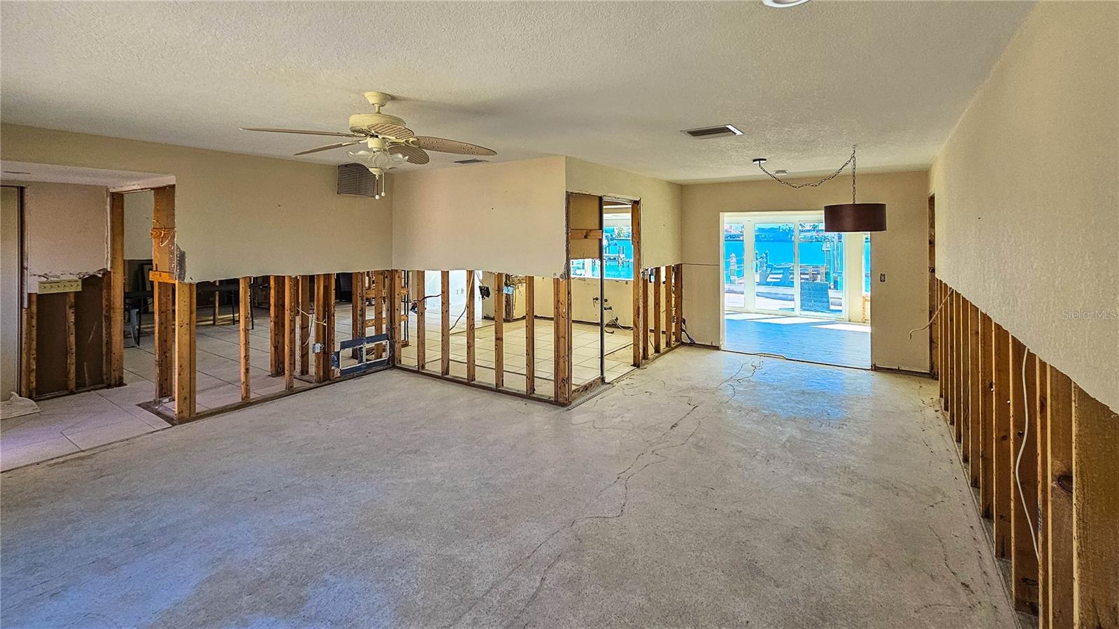 BAHIA SHORES 3RD ADD - Residential