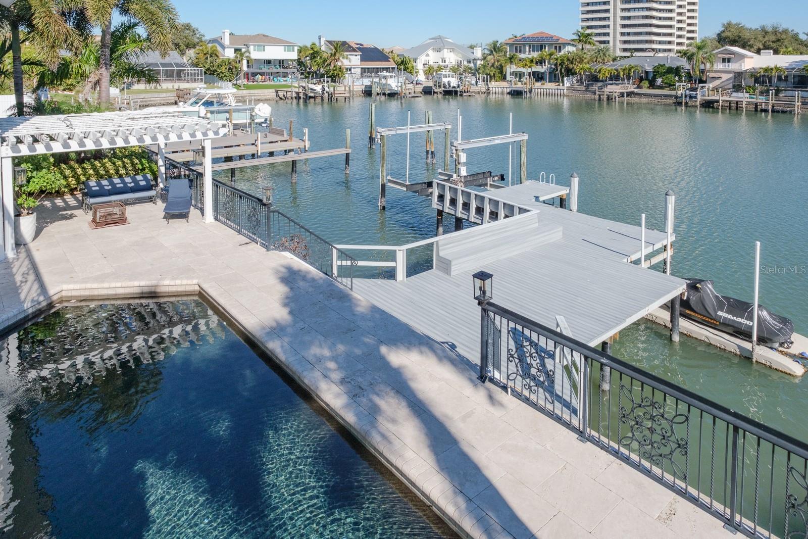 5949 SEABIRD DRIVE S