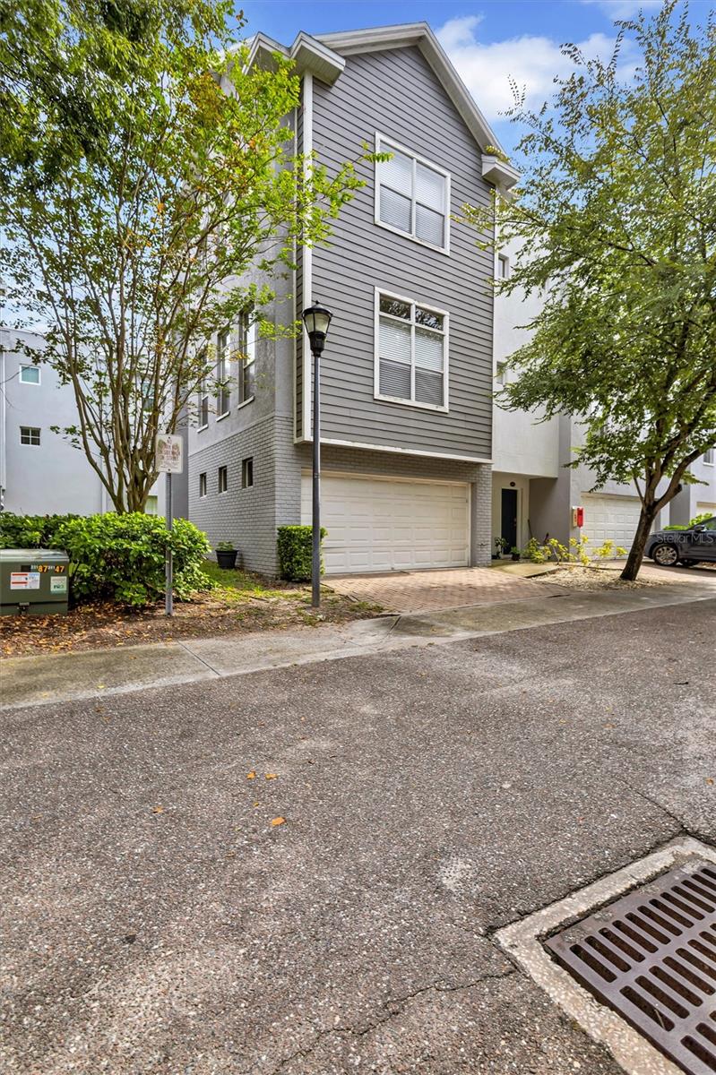 4512 BAY SPRING COURT