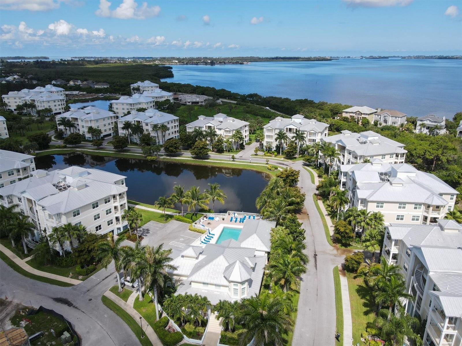 PALMA SOLA BAY CLUB PH 17B - Residential