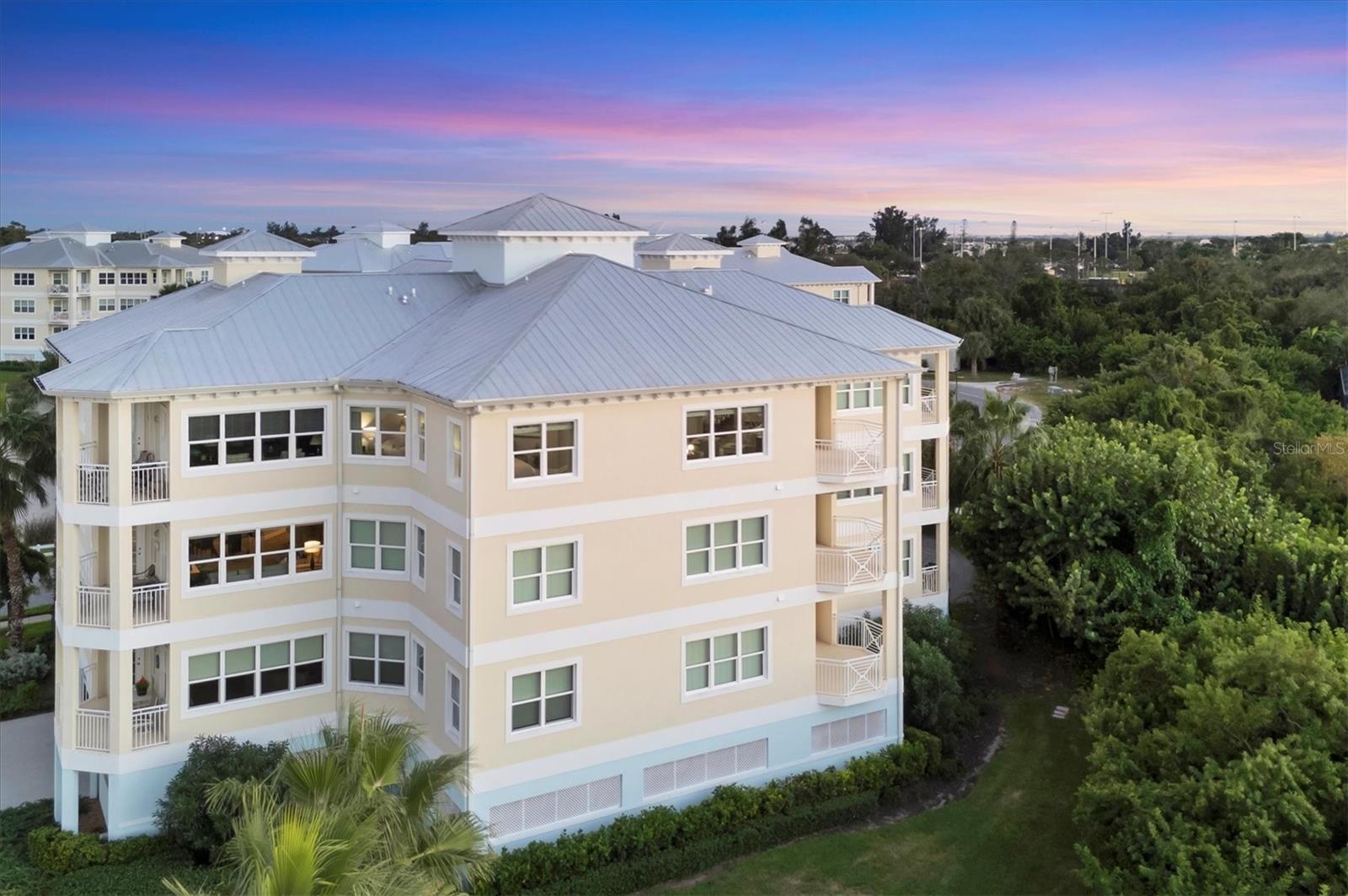 PALMA SOLA BAY CLUB PH 17B - Residential