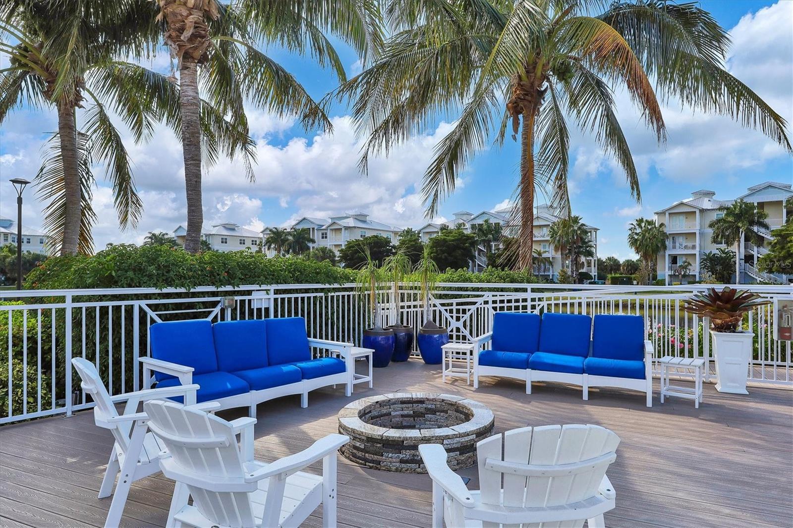 PALMA SOLA BAY CLUB PH 17B - Residential