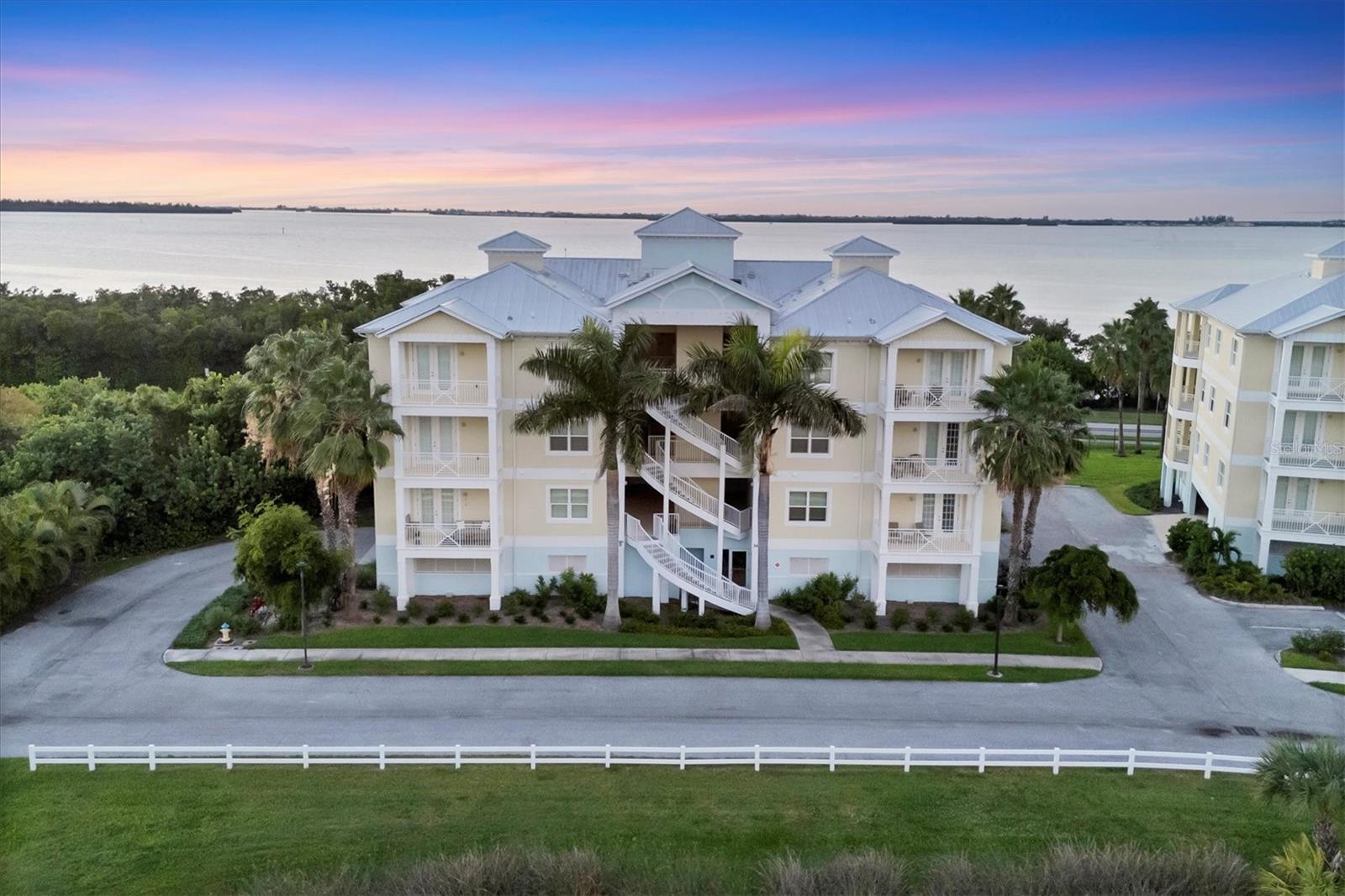 PALMA SOLA BAY CLUB PH 17B - Residential