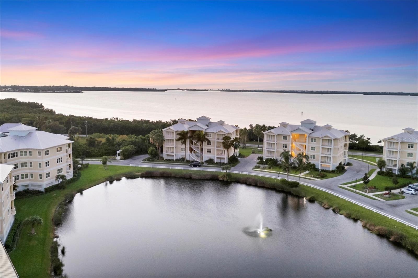 PALMA SOLA BAY CLUB PH 17B - Residential
