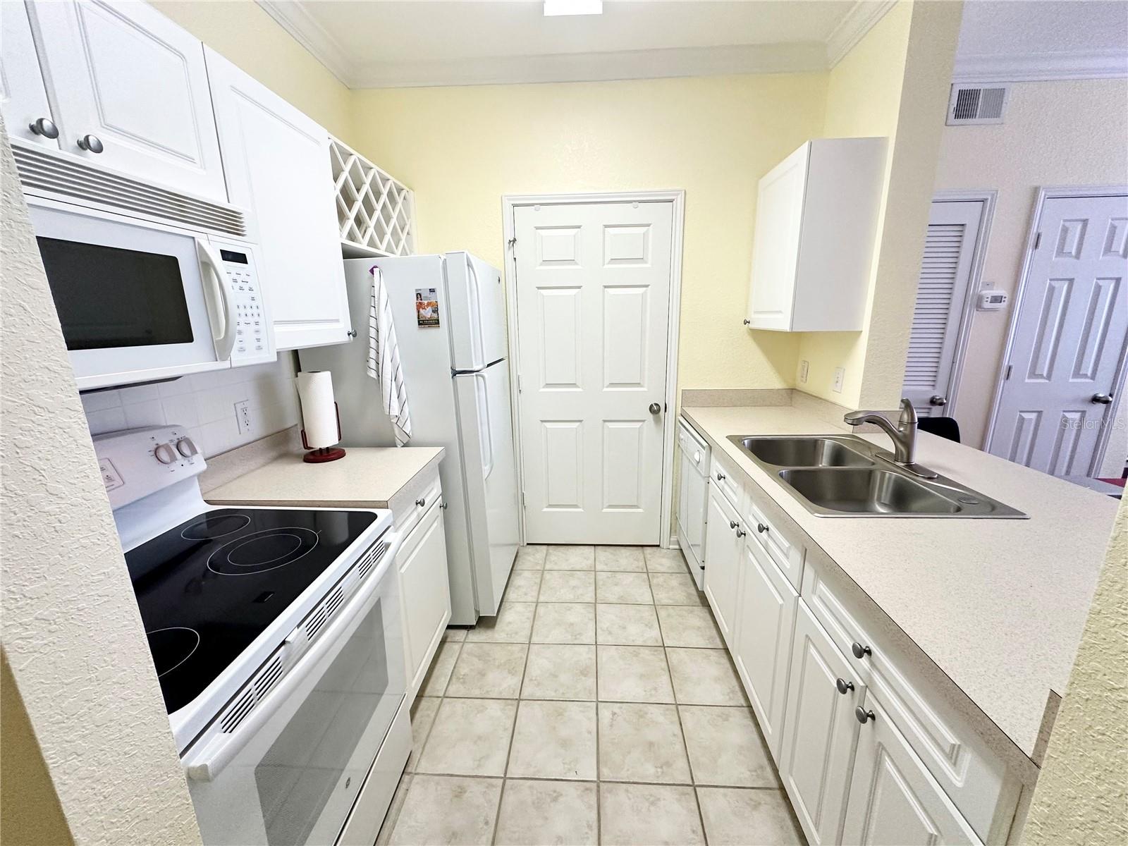 RESIDENCE AT RENAISSANCE - Residential