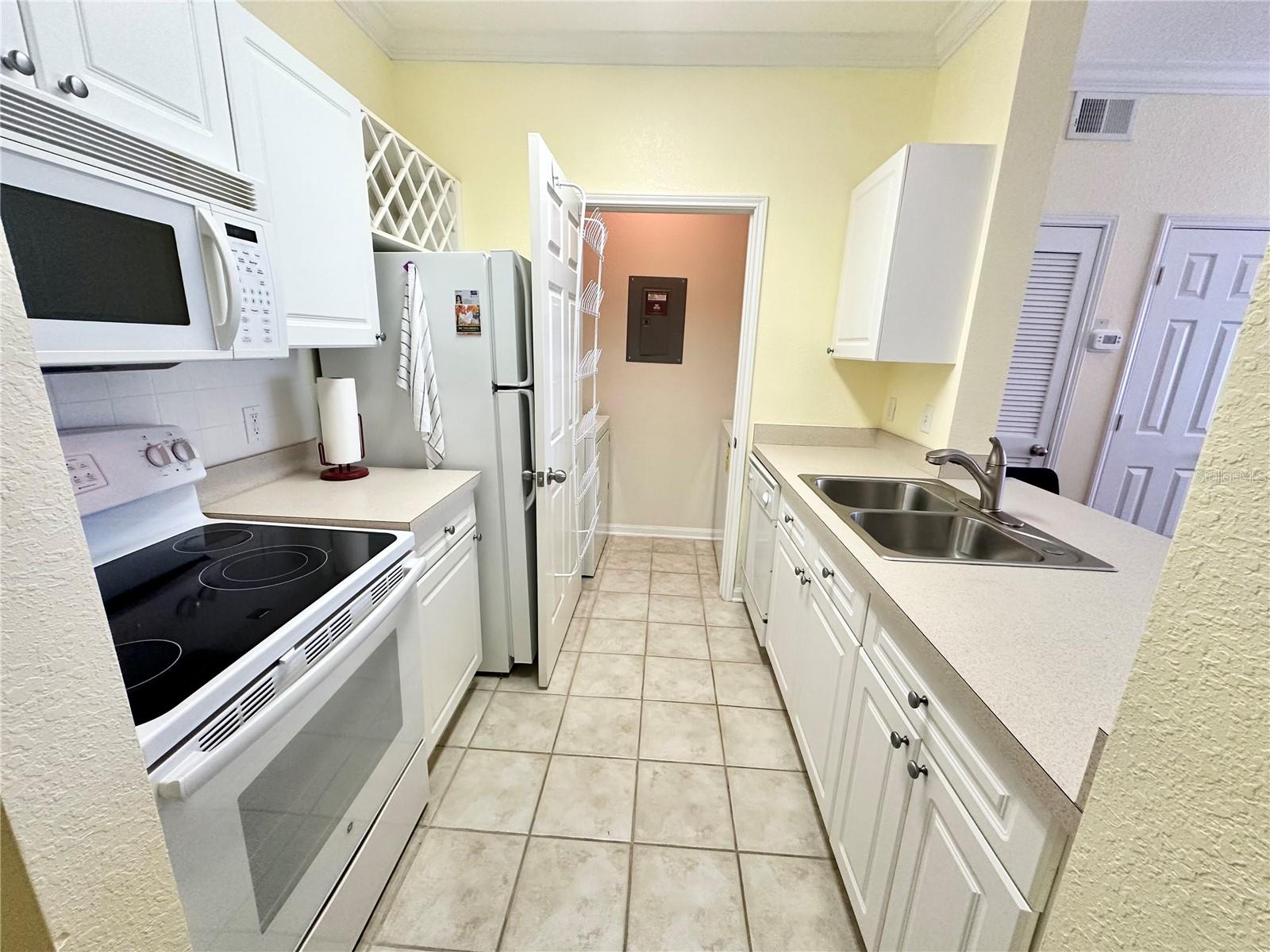 RESIDENCE AT RENAISSANCE - Residential