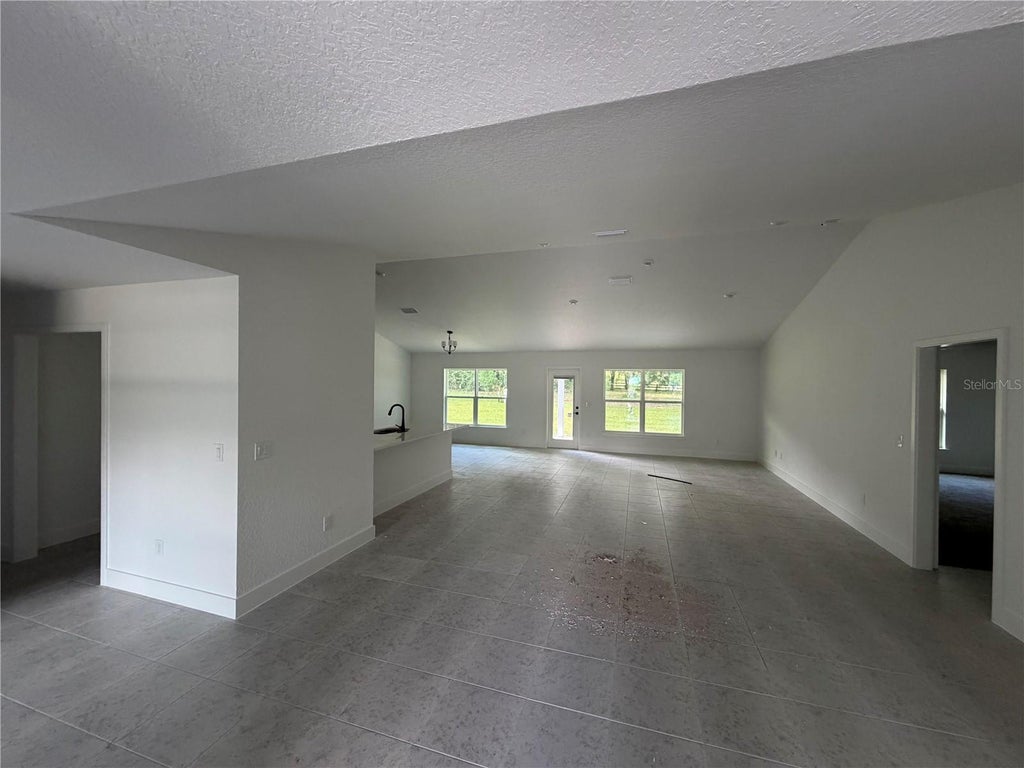 Photo of 16906 SE 23rd Avenue, Summerfield, FL 34491 (MLS # OM731418)