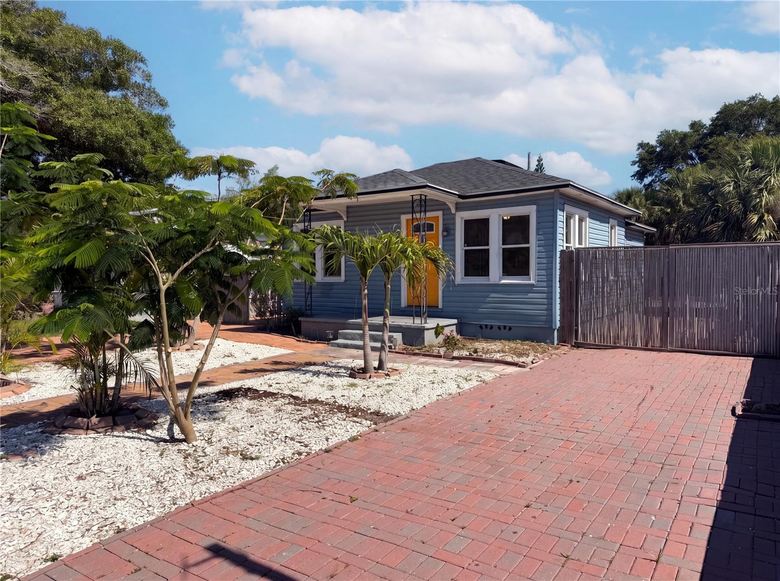 BLACKBERRY PARK - Residential