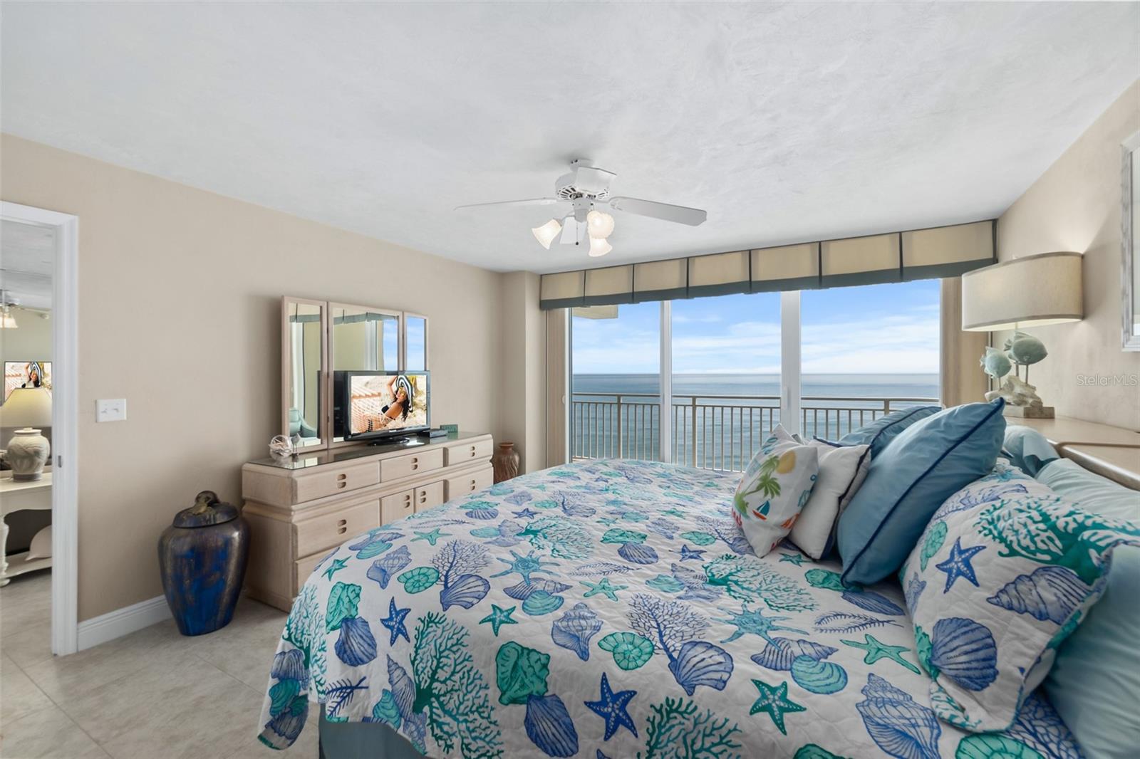 PENINSULA CONDO - Residential