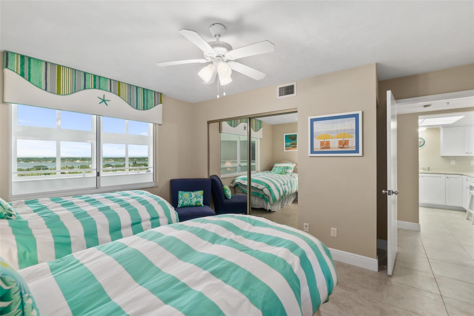 PENINSULA CONDO - Residential