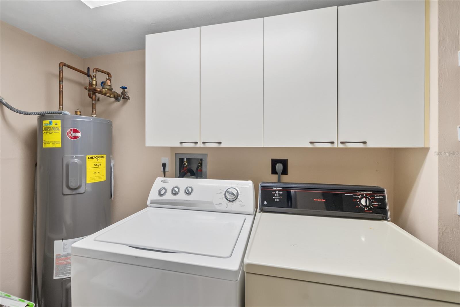 PENINSULA CONDO - Residential