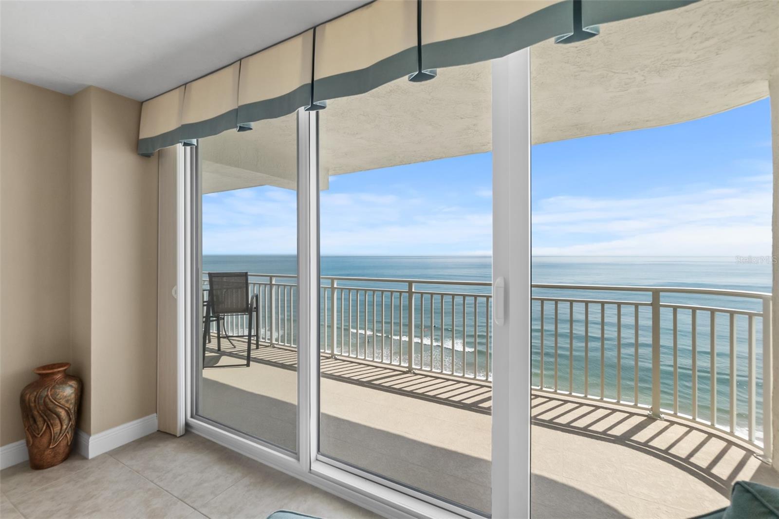 PENINSULA CONDO - Residential