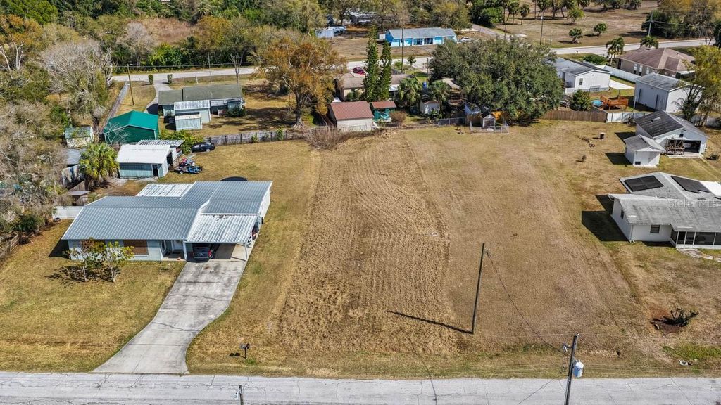 Photo of 910 Lytle St SW, Ruskin, FL 33570 (MLS # TB8481671)