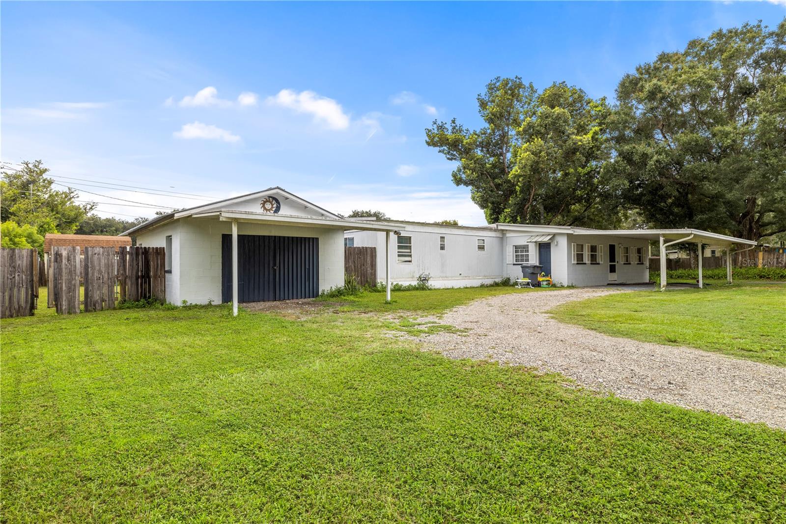 1733 OAKLAND ROAD W