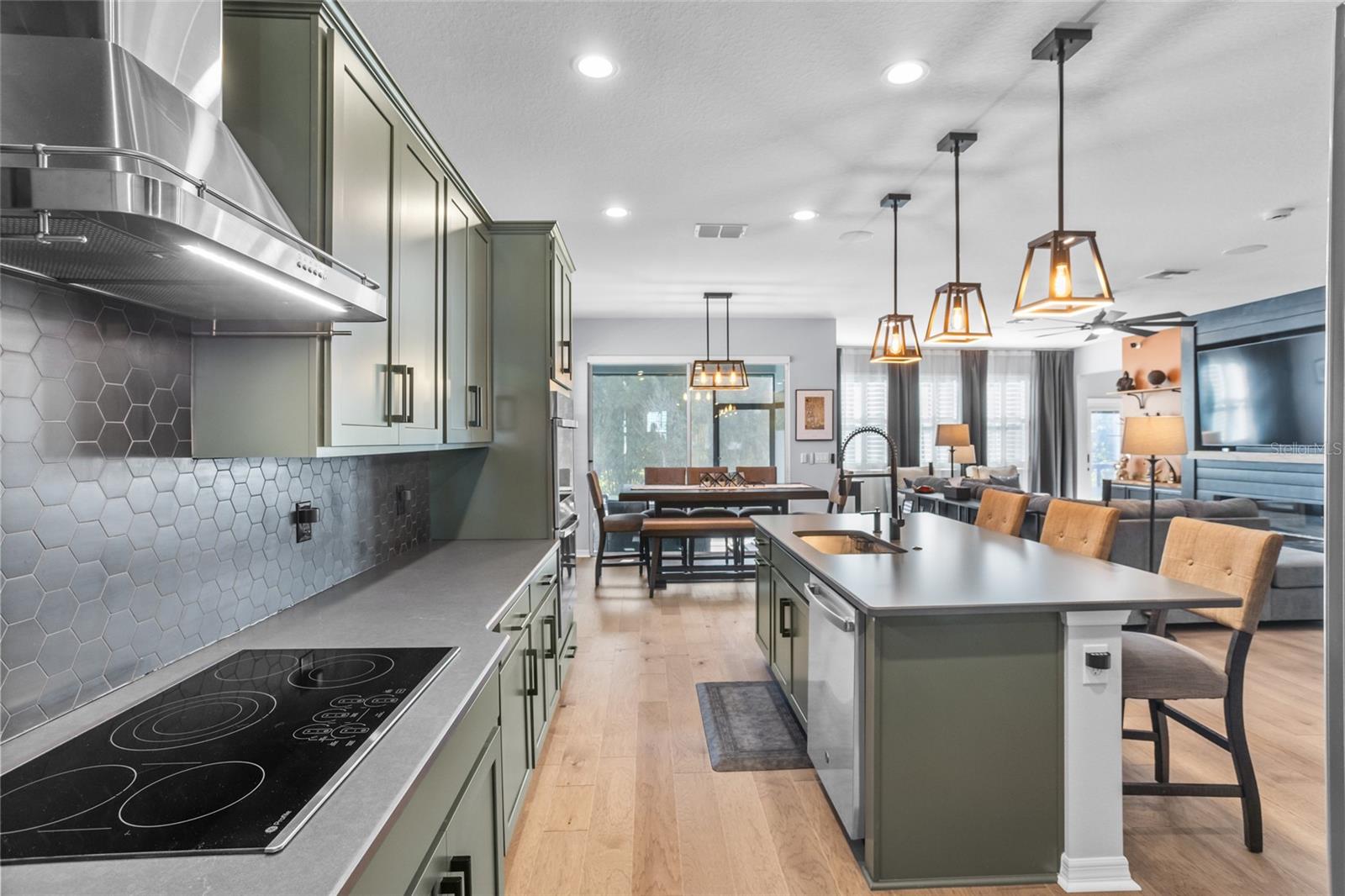 CADENCE PARK TWO - Residential