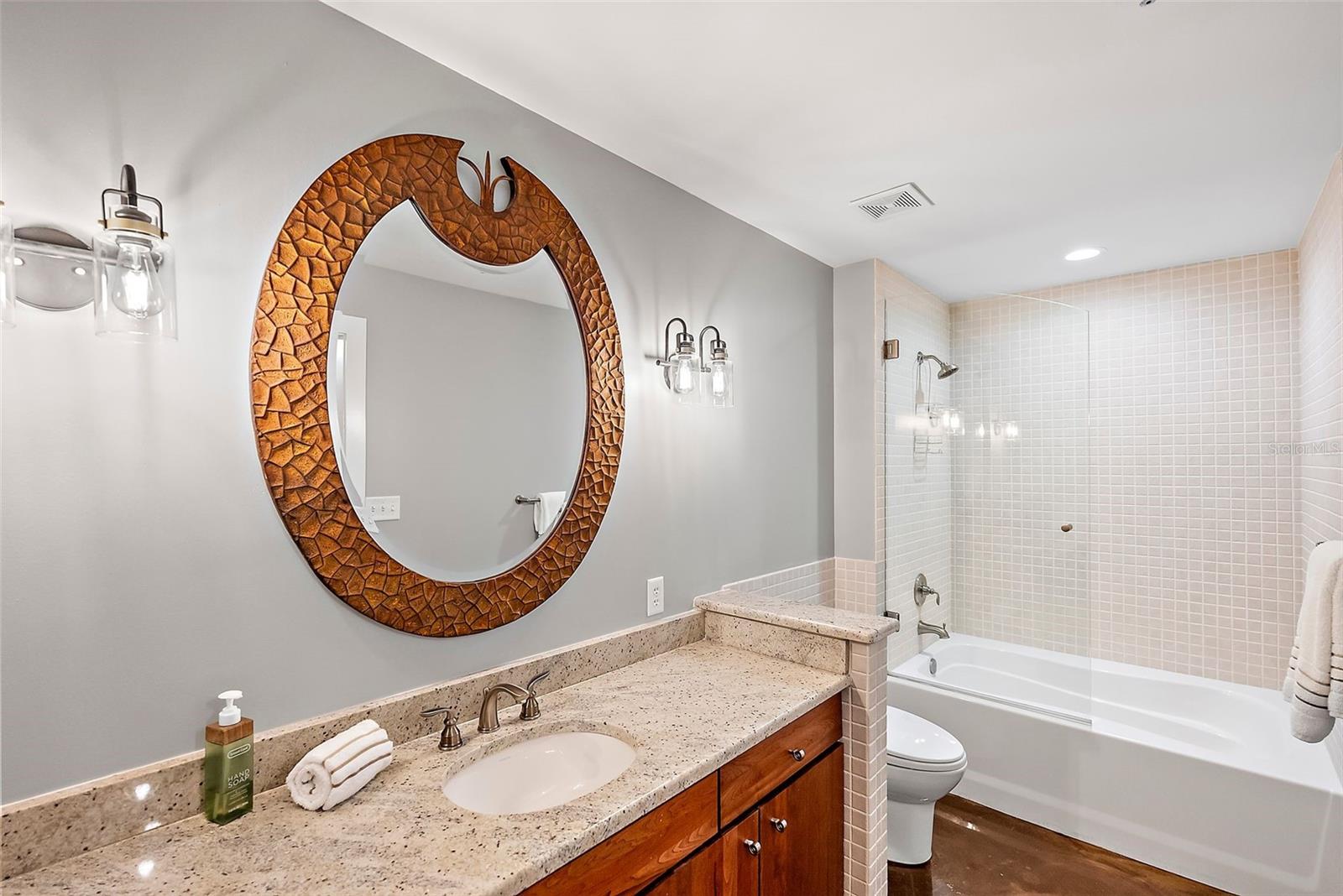 MC NULTY LOFTS CONDO - Residential