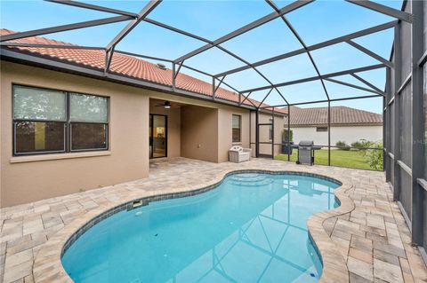 A home in AUBURNDALE